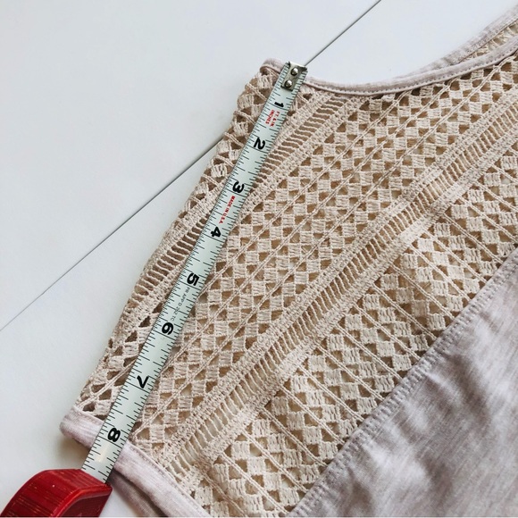 Lane Bryant pullover shirt cream lace yoke cap sleeves sz 18/20 band at bottom - Picture 7 of 12